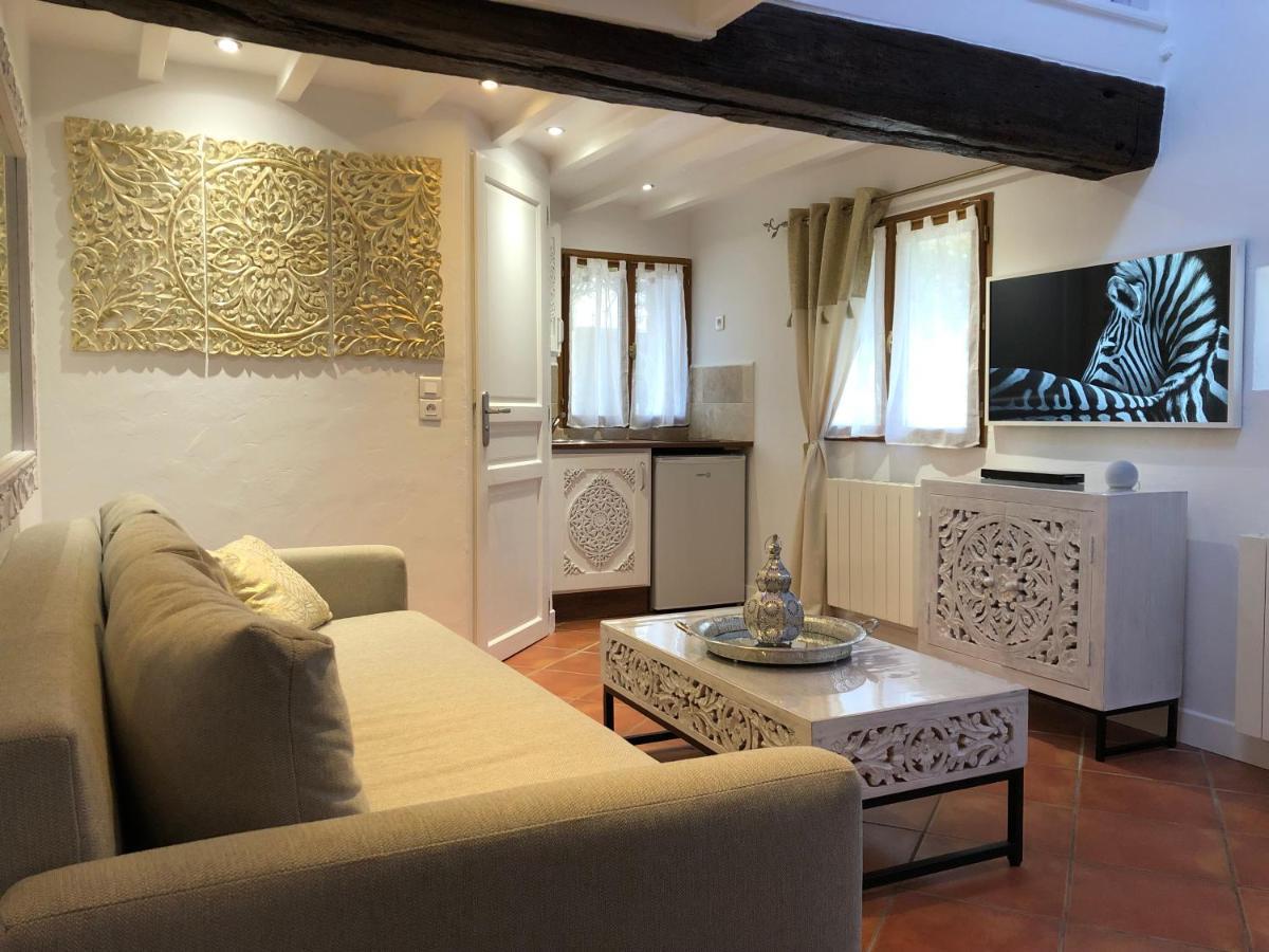Maison Des Maries Beaulieu-sur-Loire Esterno foto